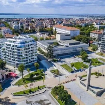 Felicity Super Burgas City