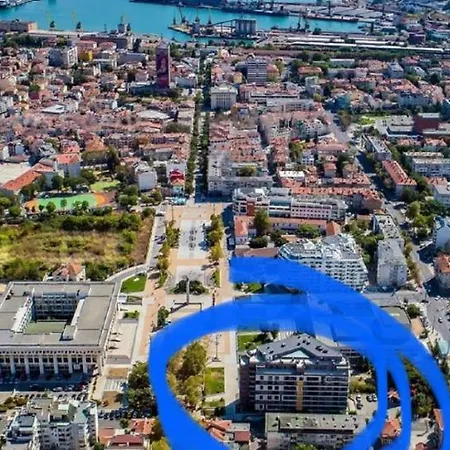 Felicity Super Apartman *